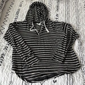 Market & Spruce Charcoal and White Striped Pullover